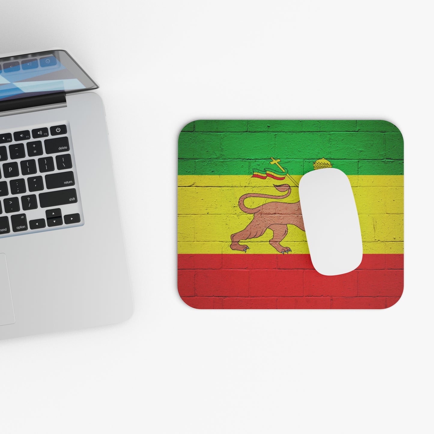 Rasta Lion Mouse Pad, Vibrant Desk Accessory, Gift for Music Lovers, Gaming Decor, Home Office Essentials